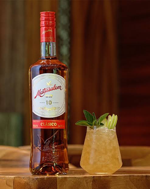 RON MATUSALEM CLÁSICO 700ML